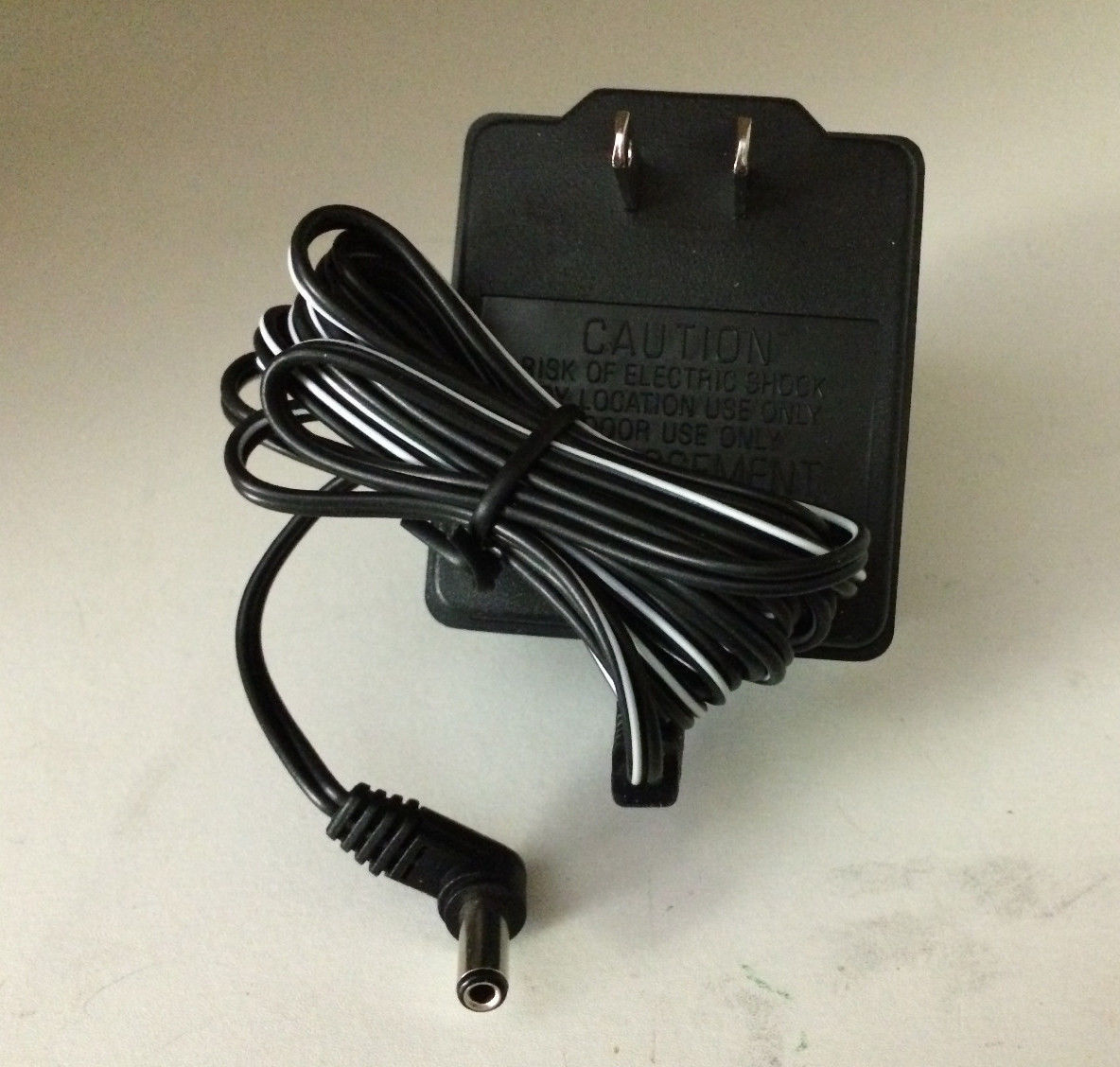 NEW Intermec P48121000A080G AC Adapter 12V DC 1000mA 320-066-142 Power Supply